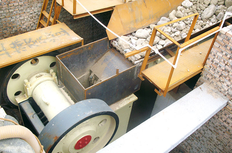 Crawler mobile jaw crusher in India for sale