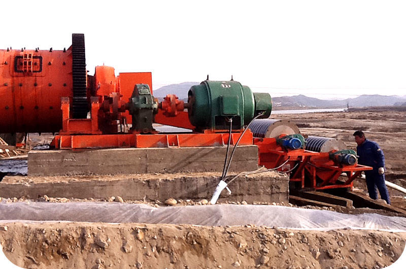 Wet magnetic separator for iron ore