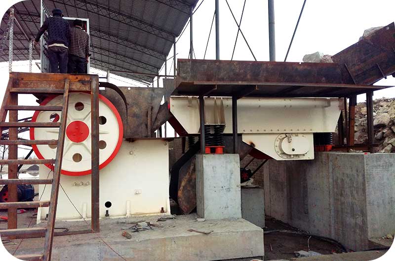 jaw crushers whose feeding size 1500mm and discharging size 10mm-350mm